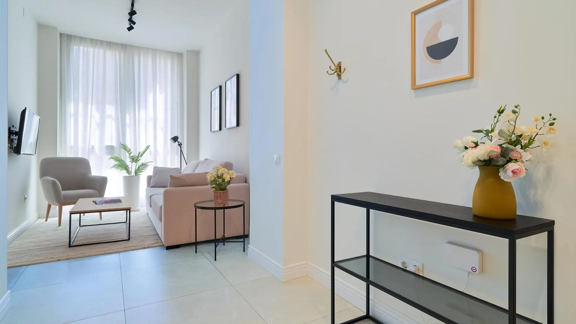 Sun-Kissed Getaway Apartment Malaga